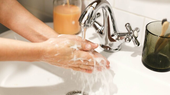 Guía para la limpieza y desinfección de manos y superficies brinda orientaciones para prevenir el COVID-19 en tu hogar